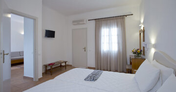 Hotel Alexandra - izba - Santorini - Kamari - letecký zájazd CK TURANCAR