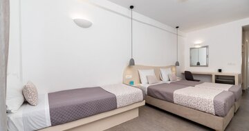 Hotel Alexandra - izba - Santorini - Kamari - letecký zájazd CK TURANCAR
