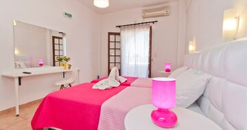 Hotel Iliada Odysseas - Santorini - izba -  letecký zájazd CK TURANCAR