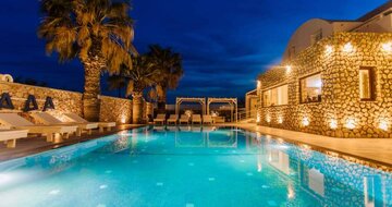 Hotel Iliada Odysseas - Santorini - exteriér - bazén -  letecký zájazd CK TURANCAR