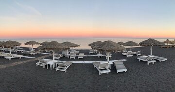 Hotel Iliada Odysseas - Santorini - pláž Perivolos -  letecký zájazd CK TURANCAR