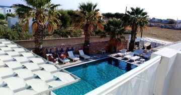 Hotel Iliada Odysseas - Santorini - exteriér - bazén -  letecký zájazd CK TURANCAR