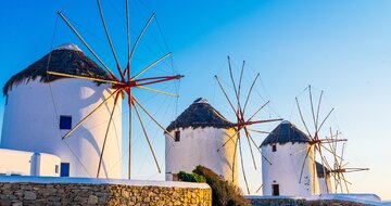 Santorini - veterné mlyny - letecký poznávací zájazd CK TURANCAR