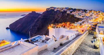 Santorini - dedinky na útesoch nad sopečnou kalderou - letecký zájazd CK TURANCAR