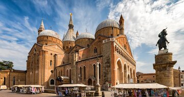 CK Turancar, Letecký poznávací zájazd, Taliansko, Karnevalové Benátky a výlet do Padovy, Basilica di Sant'Antonio