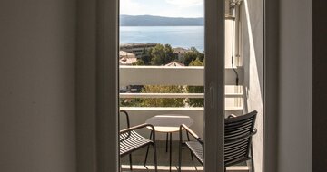 Ante - balkón -  autobusový zájazd CK Turancar - Chorvátsko - Dugi Rat