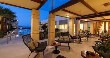 Santa Marina Plaza Giannoulis - terasa baru - letecký zájazd CK Turancar - Kréta, Agia Marina