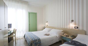 Hotel Calypso Rimini Marina Centro, pobyty individuálnou a autobusovou dopravou CK TURANCAR