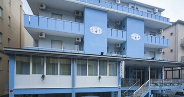 Hotel ADRIA MARE Rivazzurra di Rimini - dovolenka autobusovou alebo individuálnou dopravou CK TURANCAR