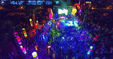 Eftalia Aqua Resort - diskotéka - letecký zájazd CK Turancar - Turecko, Türkler