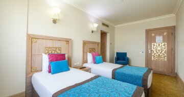 Crystal Family - dvojspálňová rodinná izba - letecký zájazd CK Turancar - Turecko, Belek