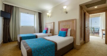 Crystal Family - dvojspálňová rodinná izba - letecký zájazd CK Turancar - Turecko, Belek