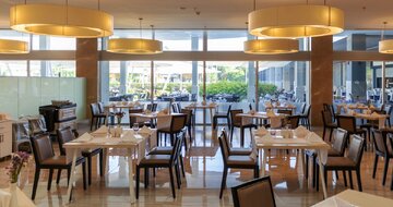 Crystal Centro - reštaurácia - letecký zájazd CK Turancar - Turecko, Lara