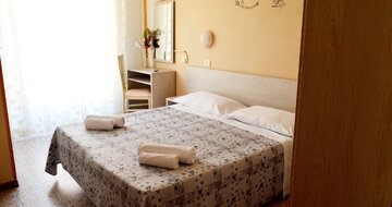 Hotel CIRENE v letovisku Rimini, dovolenka autobusovou a individuálnou dopravou CK TURANCAR