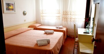 Hotel CIRENE v letovisku Rimini, dovolenka autobusovou a individuálnou dopravou CK TURANCAR