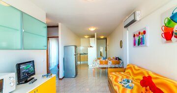 Rezidencia Ambassador v Bibione, apartmány individuálnou alebo autobusovou dopravou CK TURANCAR