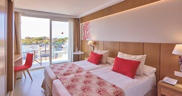 Universal Hotel Perla - izba - letecký zájazd CK Turancar - Španielsko, Malorka, S´illot