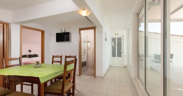 Villa Lana - apartmán - autobusový zájazd CK Turancar - Chorvátsko, Omiš, Nemira