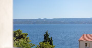 Villa Lana - výhľad na more - autobusový zájazd CK Turancar - Chorvátsko, Omiš, Nemira
