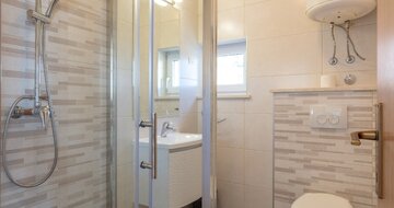 Villa Lana - kúpeľňa - autobusový zájazd CK Turancar - Chorvátsko, Omiš, Nemira