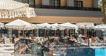 Fafa Sun – bazén– letecký zájazd CK Turancar – Albánsko, Durrës