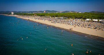 AMH hotel – pláž – letecký zájazd CK Turancar – Albánsko, Durrës