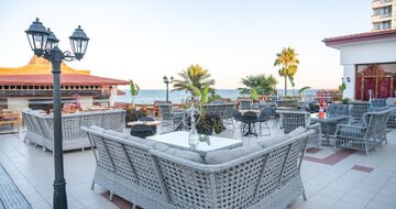 Salamis Bay Conti – terasa – letecký zájazd CK Turancar – Severný Cyprus - Famagusta