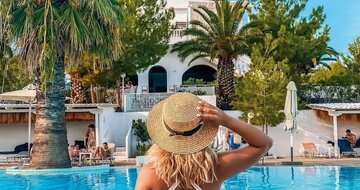 Bianco Olympico Beach Resort – bazén – letecký zájazd CK Turancar – Chalkidiki - Metamorfosi