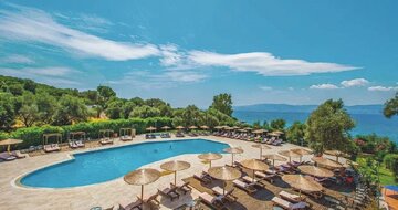 Evia Riviera Resort – bazén – letecký zájazd CK Turancar – Grécko - Evia