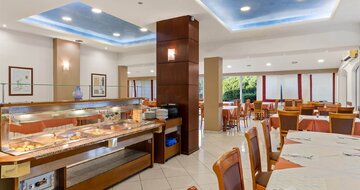 Stefania Beach Hotel – reštaurácia – letecký zájazd CK Turancar – Grécko - Evia