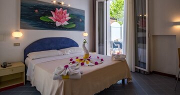 Villa dei Fiori v letovisku Viserbella - Rimini - dovolenka autobusovou a individuálnou dopravou CK TURANCAR