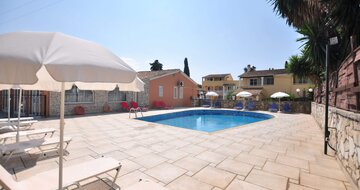 Hotel Michelangelo - bazen - letecký zájazd s CK Turancar  Korfu - Kassiopi