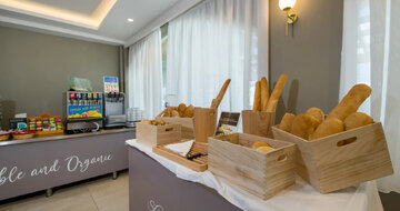 Kalyves Beach Hotel - reštaurácia-letecký zájazd CK Turancar - Kréta, Karvos