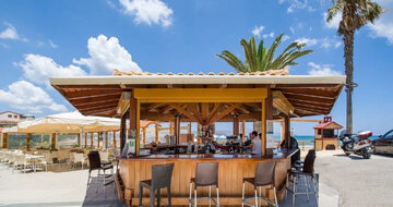 Kalyves Beach Hotel - bar-letecký zájazd CK Turancar - Kréta, Karvos