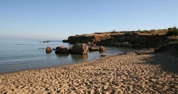 Flamingos Hotel - pláž -letecký zájazd CK Turancar - Kréta, Chania