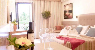 Flamingos Hotel - dvojlôžková izba -letecký zájazd CK Turancar - Kréta, Chania