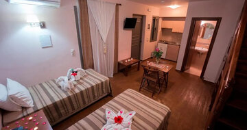 Flamingos Hotel - dvojlôžková izba -letecký zájazd CK Turancar - Kréta, Chania