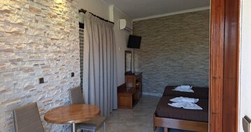 Marias ´s  - izba - letecký zájazd CK Turancar - Korfu, Sidari