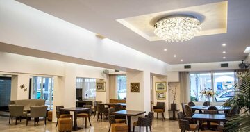 Hotel Europe - reštaurácia - Paralia - letecký zájazd CK TURANCAR