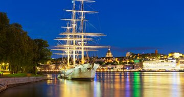 Letecký poznávací zájazd Švédsko Štokholm nábrežie Strandvägen