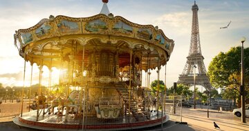CK Turancar, Letecký poznávací zájazd, Francúzsko, Paríž a rozprávkový Disneyland, kolotoč pod Eiffelovou vežou
