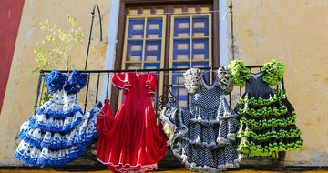 CK Turancar, Letecký poznávací zájazd , Španielsko, Andalúzia s pobytom pri mori, flamenco šaty 
