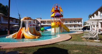 Hotel Alkyon - bazén - letecký zájazd CK Turancar - Korfu, Agios Georgios