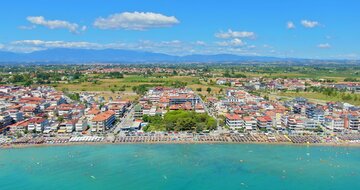 Paralia-Olympic beach-panoráma- autobusová doprava CK Turancar (Olympic Beach, Olympská riivéra)