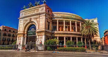 CK Turancar, Letecký poznávací zájazd, Sicília a Liparské ostrovy, Palermo, divadlo