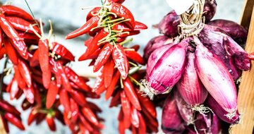 Poznávací zájazd s kombinovanou dopravou Taliansko Kalábria, Tropea miestna produkcia