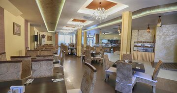 Laguna Beach - reštaurácia - letecká a autobusový zájazd CK Turancar - Bulharsko, Sozopol