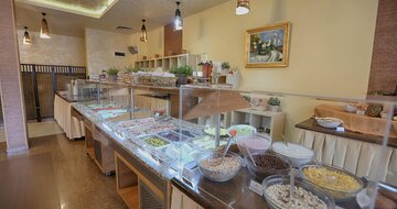 Laguna Beach - bufetové stoly - letecká a autobusový zájazd CK Turancar - Bulharsko, Sozopol