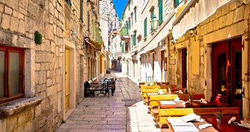 hotel Brzet - mesto - autobusový zájazd CK Turancar - Chorvátsko - Omiš