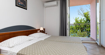 hotel Brzet  - izba - autobusový zájazd CK Turancar - Chorvátsko - Omiš